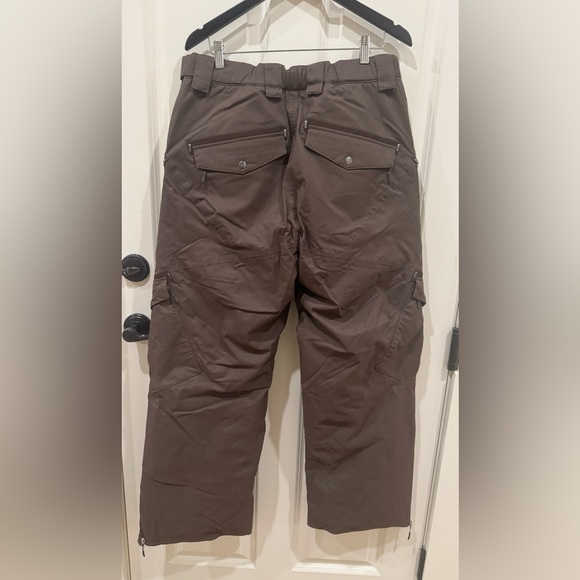 Oakley 3M Thinsulate Men's Dark Brown Cargo Snow Pants size large- sample NWOT - Picture 2 of 7